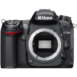 New Nikon Bundle: D7000 with AF-S DX NIKKOR 18-200mm f/3.5-5.6G ED VR II