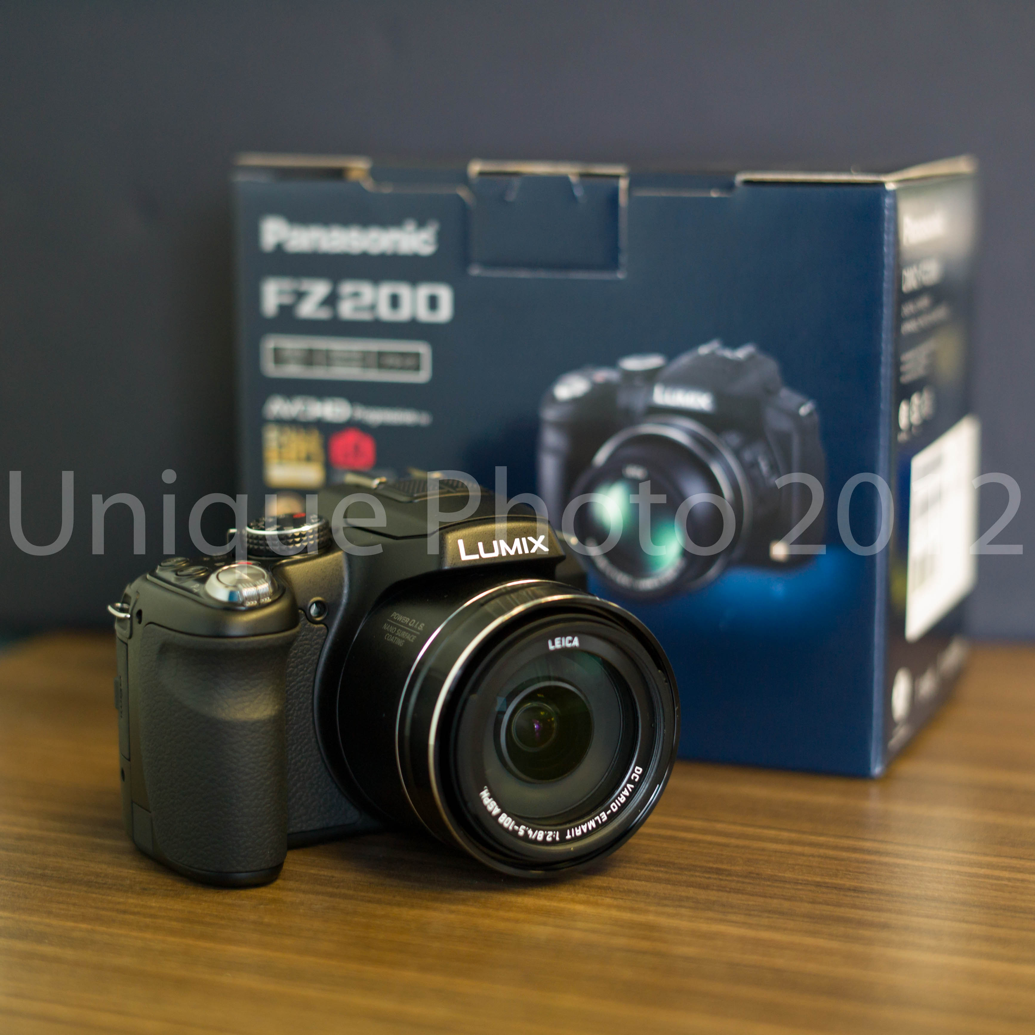 bezoeker Onheil Dapperheid First Impressions : Panasonic Lumix DMC-FZ200 in Photo Insider Blog at  Unique Photo