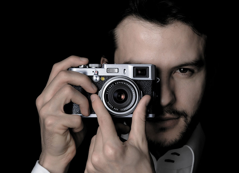 A Look Behind the Viewfinder of the Fuji x100s