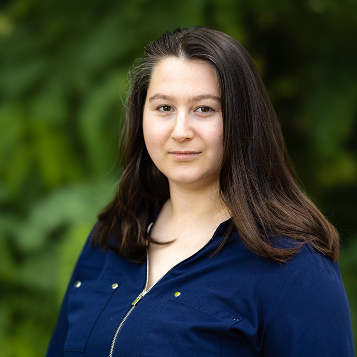 Stephanie Schwiederek - Customer Service